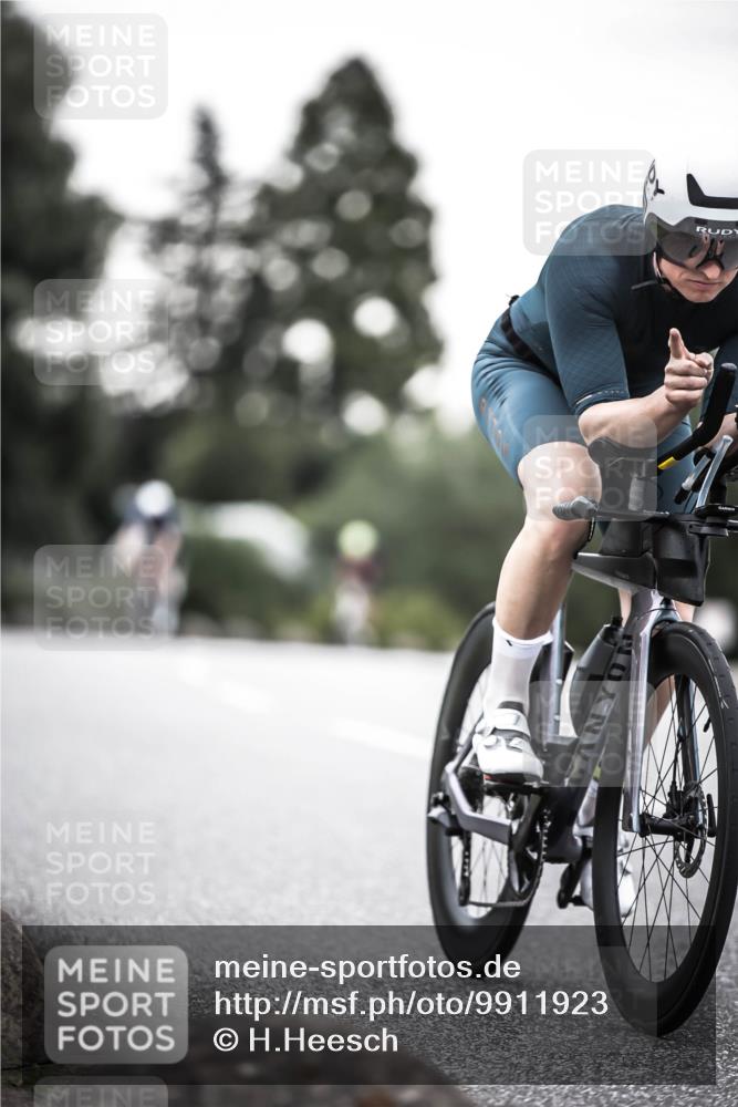 21.06.2026 - 29. Vierlanden-Triathlon H.Heesch http://msf.ph/oto/9911923 21.06.2026 09:46:58 Radfahren 140, 172, 288 meine-sportfotos.de