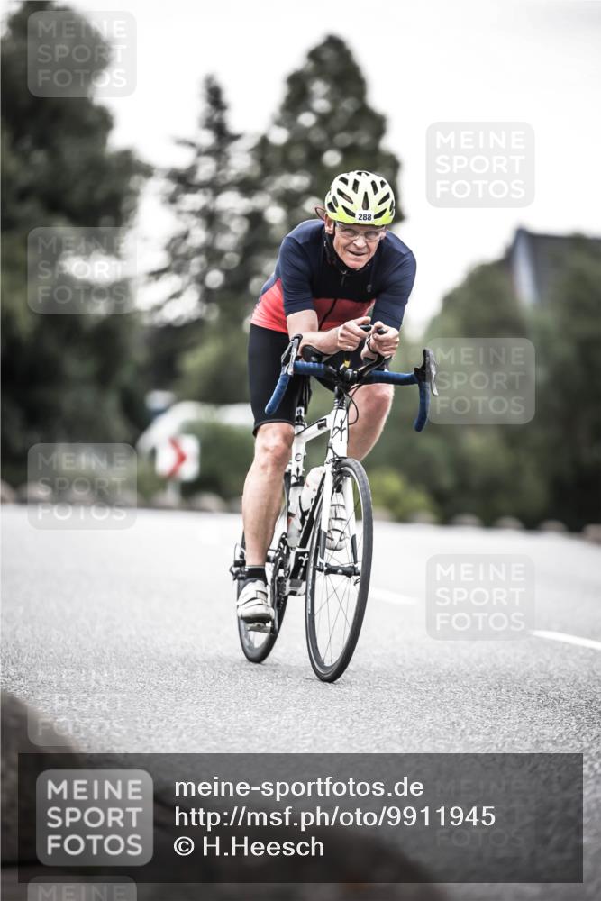 21.06.2026 - 29. Vierlanden-Triathlon H.Heesch http://msf.ph/oto/9911945 21.06.2026 09:47:05 Radfahren 148, 172, 288 meine-sportfotos.de
