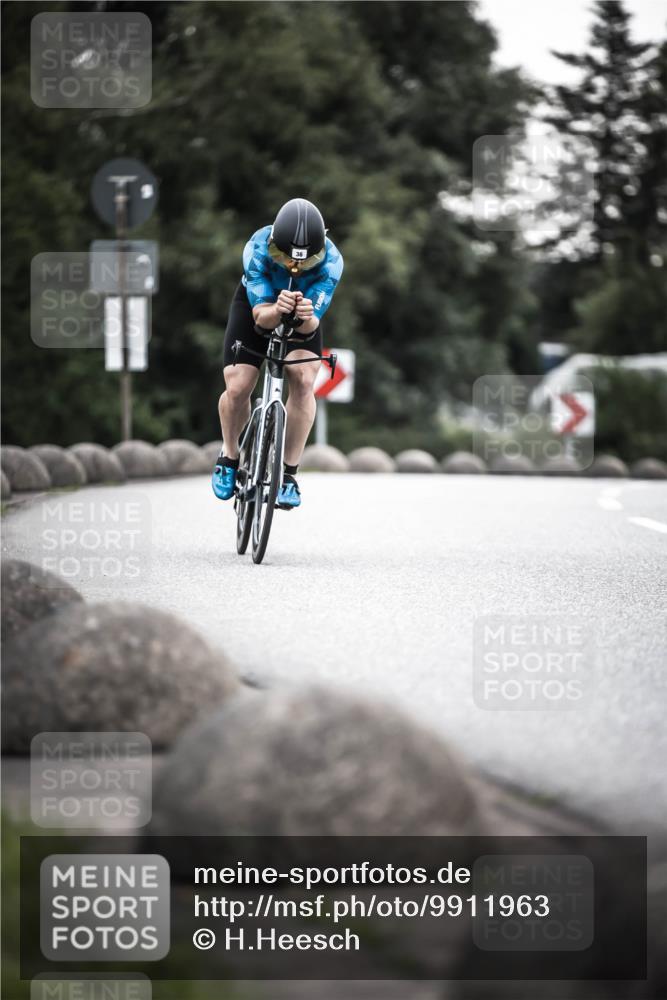 21.06.2026 - 29. Vierlanden-Triathlon H.Heesch http://msf.ph/oto/9911963 21.06.2026 09:48:35 Radfahren 12, 14, 36, 267 meine-sportfotos.de