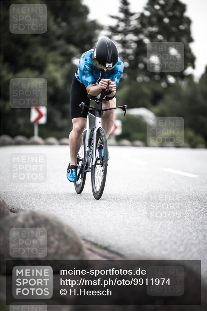 21.06.2026 - 29. Vierlanden-Triathlon H.Heesch http://msf.ph/oto/9911974 21.06.2026 09:48:36 Radfahren 12, 14, 36, 267 meine-sportfotos.de