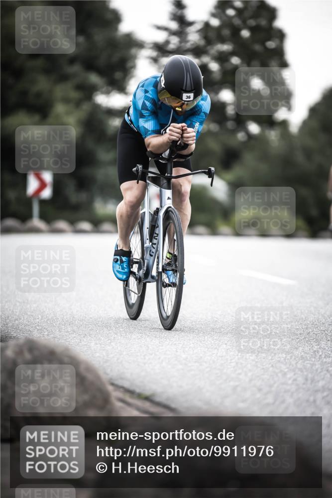 21.06.2026 - 29. Vierlanden-Triathlon H.Heesch http://msf.ph/oto/9911976 21.06.2026 09:48:36 Radfahren 12, 14, 36, 267 meine-sportfotos.de