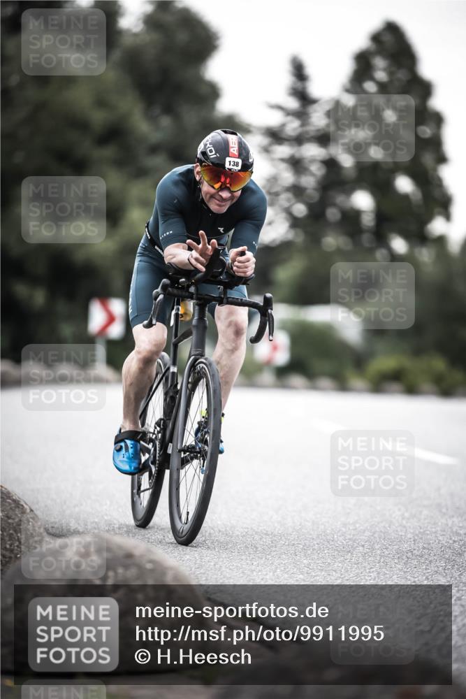 21.06.2026 - 29. Vierlanden-Triathlon H.Heesch http://msf.ph/oto/9911995 21.06.2026 09:48:49 Radfahren 138, 207, 247 meine-sportfotos.de