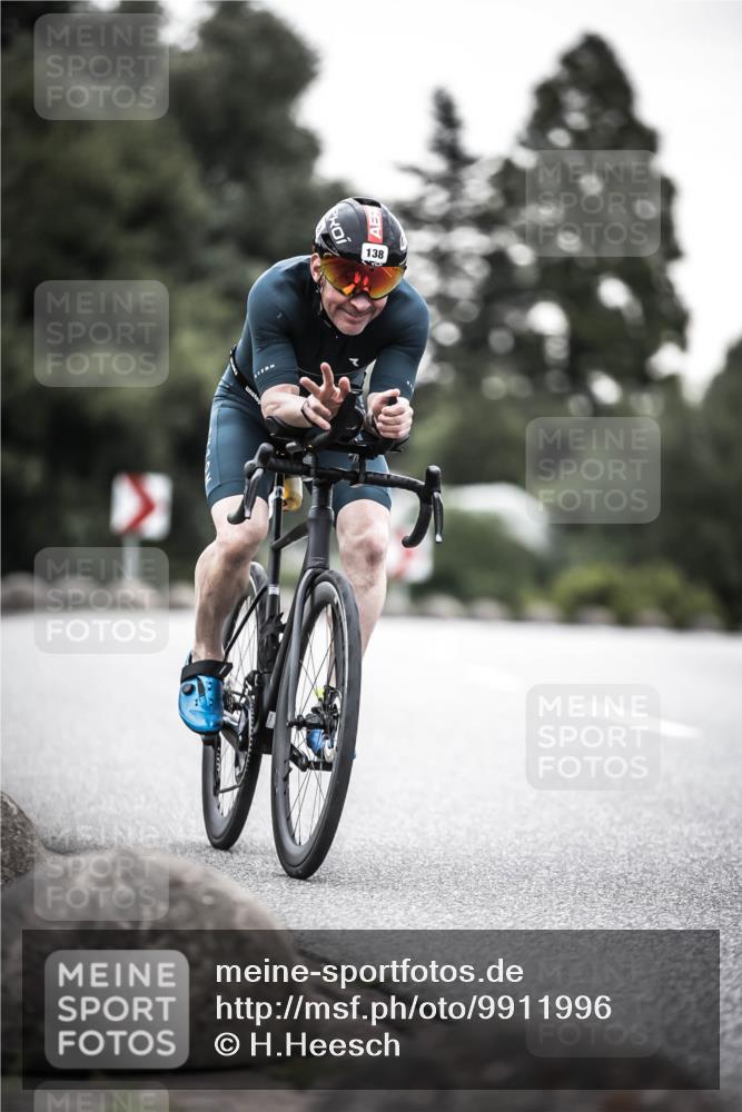 21.06.2026 - 29. Vierlanden-Triathlon H.Heesch http://msf.ph/oto/9911996 21.06.2026 09:48:49 Radfahren 138, 207, 247 meine-sportfotos.de