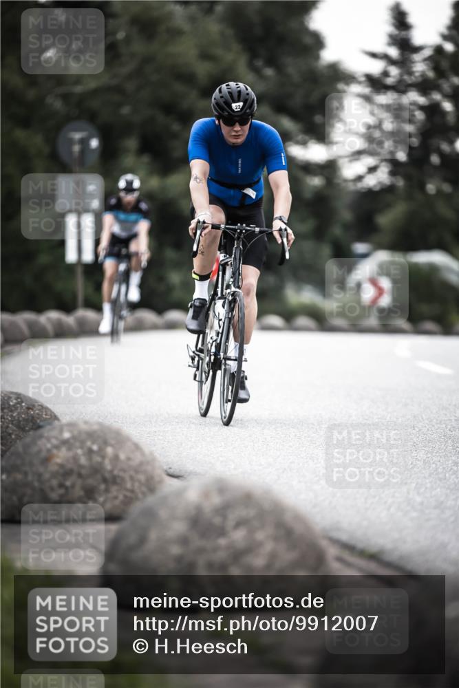 21.06.2026 - 29. Vierlanden-Triathlon H.Heesch http://msf.ph/oto/9912007 21.06.2026 09:49:01 Radfahren 22, 52 meine-sportfotos.de