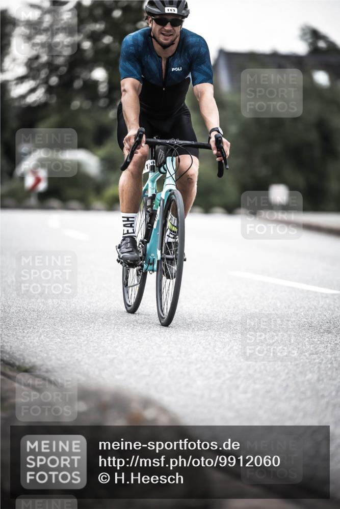 21.06.2026 - 29. Vierlanden-Triathlon H.Heesch http://msf.ph/oto/9912060 21.06.2026 09:49:15 Radfahren 113 meine-sportfotos.de