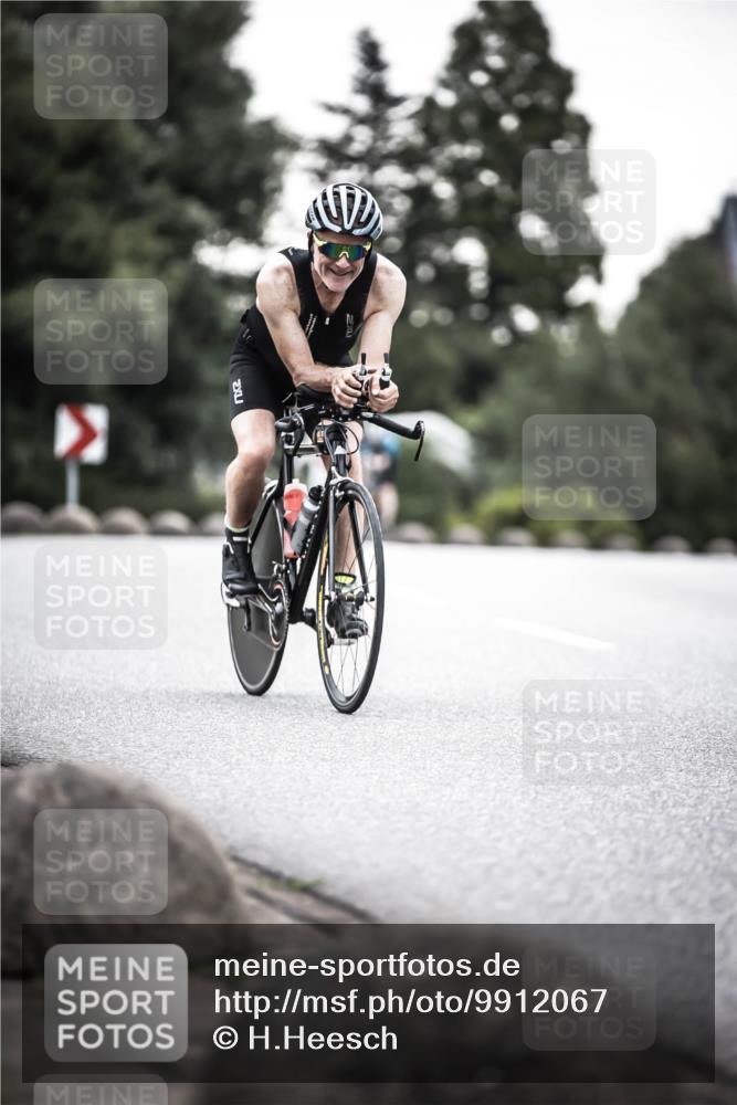 21.06.2026 - 29. Vierlanden-Triathlon H.Heesch http://msf.ph/oto/9912067 21.06.2026 09:49:27 Radfahren 116, 213, 298 meine-sportfotos.de