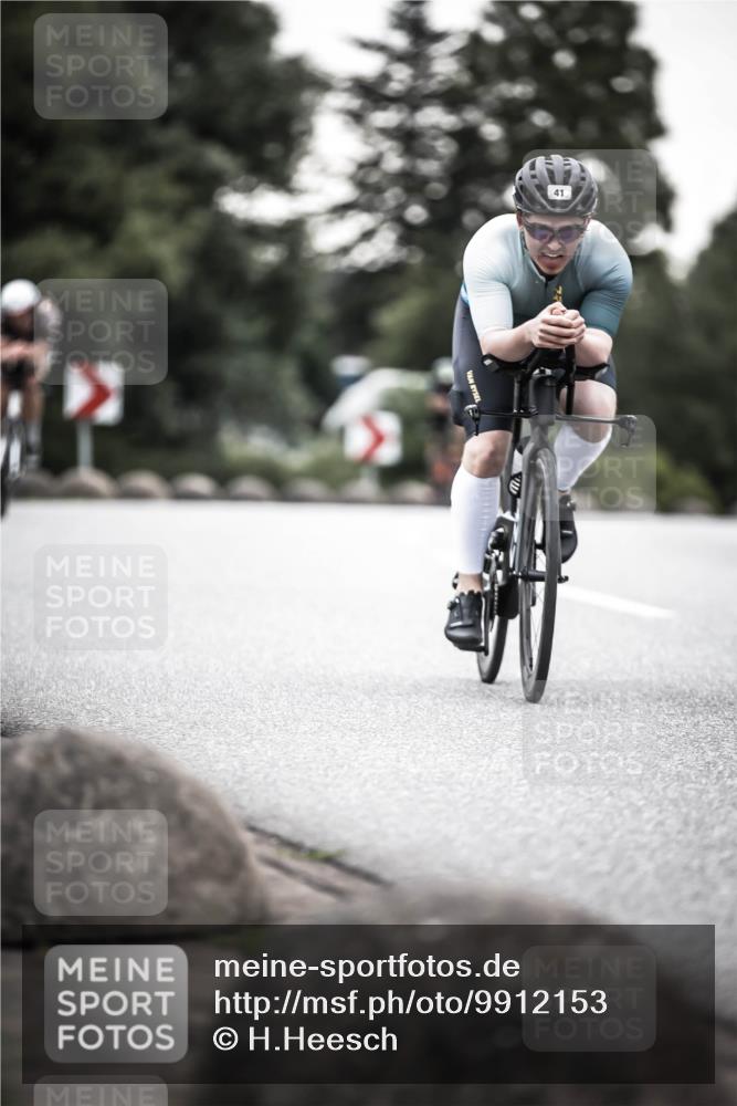 21.06.2026 - 29. Vierlanden-Triathlon H.Heesch http://msf.ph/oto/9912153 21.06.2026 09:51:21 Radfahren 32, 41, 42, 129, 228 meine-sportfotos.de