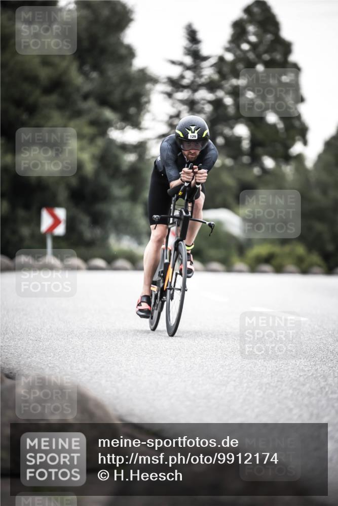 21.06.2026 - 29. Vierlanden-Triathlon H.Heesch http://msf.ph/oto/9912174 21.06.2026 09:51:25 Radfahren 32, 41, 42, 129 meine-sportfotos.de