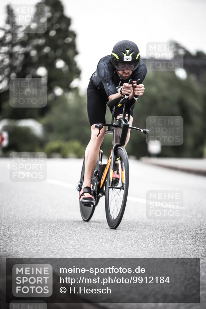 21.06.2026 - 29. Vierlanden-Triathlon H.Heesch http://msf.ph/oto/9912184 21.06.2026 09:51:26 Radfahren 32, 42, 129 meine-sportfotos.de