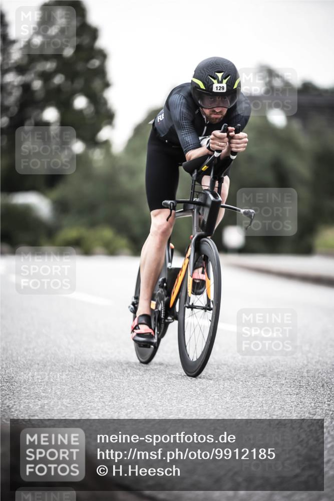 21.06.2026 - 29. Vierlanden-Triathlon H.Heesch http://msf.ph/oto/9912185 21.06.2026 09:51:26 Radfahren 32, 42, 129 meine-sportfotos.de