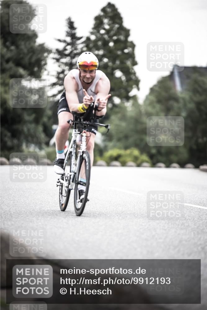 21.06.2026 - 29. Vierlanden-Triathlon H.Heesch http://msf.ph/oto/9912193 21.06.2026 09:52:01 Radfahren 61, 137, 211, 274, 300 meine-sportfotos.de