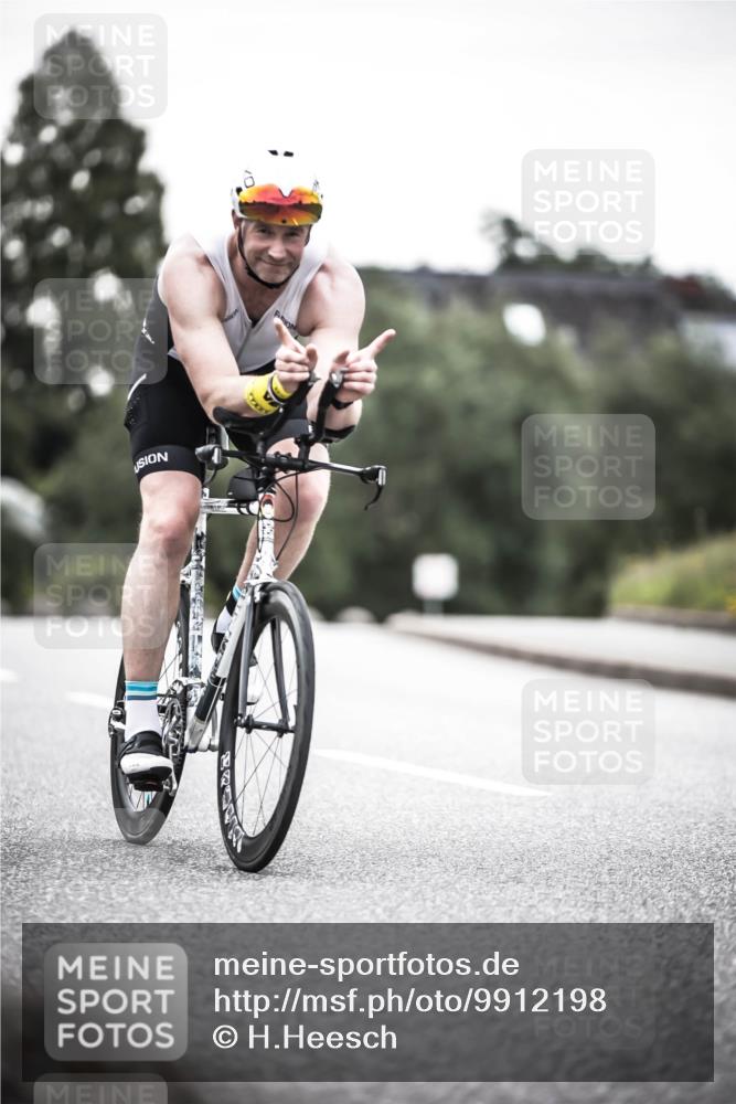 21.06.2026 - 29. Vierlanden-Triathlon H.Heesch http://msf.ph/oto/9912198 21.06.2026 09:52:02 Radfahren 61, 137, 211, 274, 300 meine-sportfotos.de