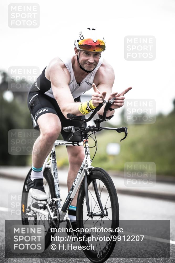 21.06.2026 - 29. Vierlanden-Triathlon H.Heesch http://msf.ph/oto/9912207 21.06.2026 09:52:02 Radfahren 61, 137, 211, 274, 300 meine-sportfotos.de