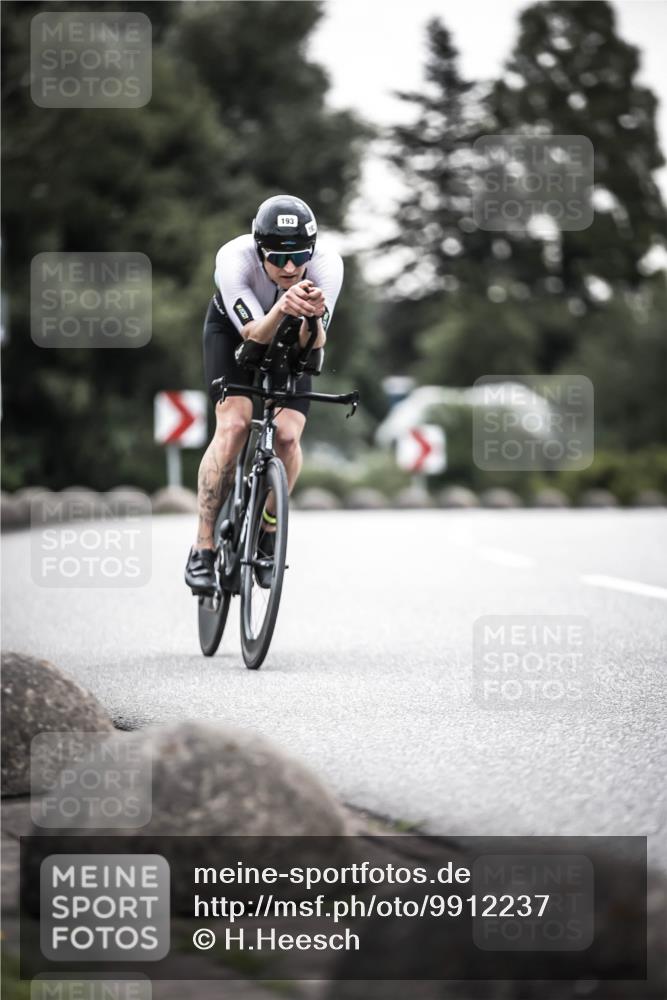 21.06.2026 - 29. Vierlanden-Triathlon H.Heesch http://msf.ph/oto/9912237 21.06.2026 09:52:16 Radfahren 76, 132, 193, 1355 meine-sportfotos.de