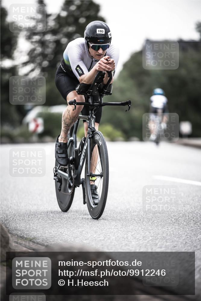 21.06.2026 - 29. Vierlanden-Triathlon H.Heesch http://msf.ph/oto/9912246 21.06.2026 09:52:16 Radfahren 76, 132, 193, 1355 meine-sportfotos.de