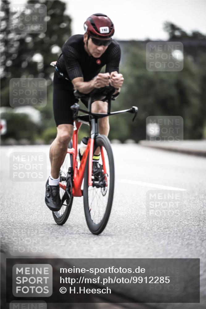21.06.2026 - 29. Vierlanden-Triathlon H.Heesch http://msf.ph/oto/9912285 21.06.2026 09:52:35 Radfahren 16, 63, 77, 192 meine-sportfotos.de
