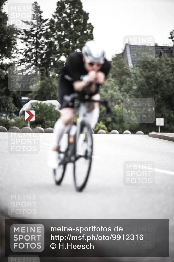 21.06.2026 - 29. Vierlanden-Triathlon H.Heesch http://msf.ph/oto/9912316 21.06.2026 09:53:31 Radfahren 51, 74, 79, 183, 219, 268, 302 meine-sportfotos.de