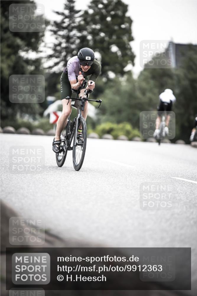 21.06.2026 - 29. Vierlanden-Triathlon H.Heesch http://msf.ph/oto/9912363 21.06.2026 09:54:03 Radfahren 45, 271 meine-sportfotos.de