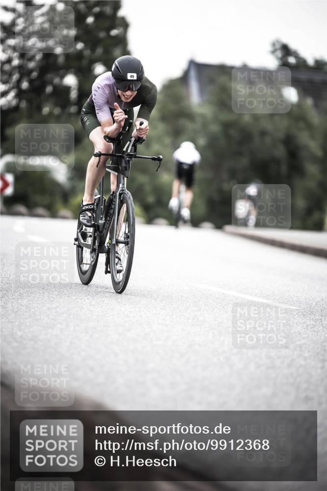 21.06.2026 - 29. Vierlanden-Triathlon H.Heesch http://msf.ph/oto/9912368 21.06.2026 09:54:03 Radfahren 45, 271 meine-sportfotos.de
