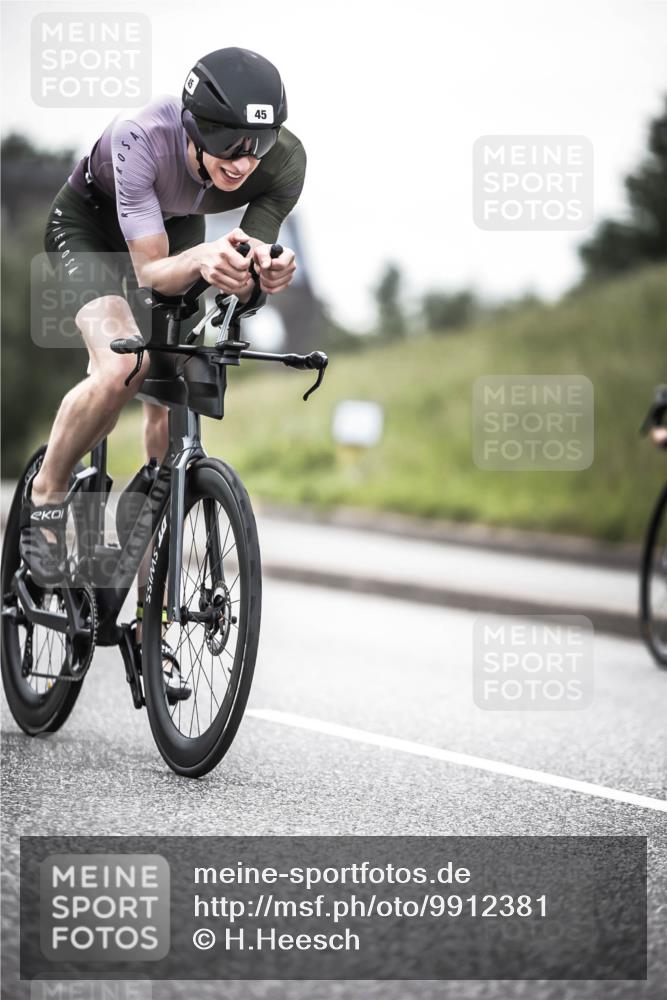 21.06.2026 - 29. Vierlanden-Triathlon H.Heesch http://msf.ph/oto/9912381 21.06.2026 09:54:04 Radfahren 45, 271 meine-sportfotos.de