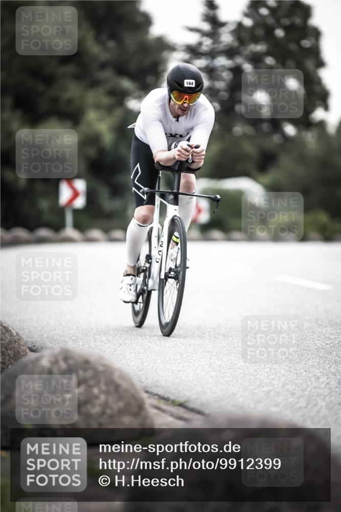 21.06.2026 - 29. Vierlanden-Triathlon H.Heesch http://msf.ph/oto/9912399 21.06.2026 09:54:19 Radfahren 21, 164, 294 meine-sportfotos.de
