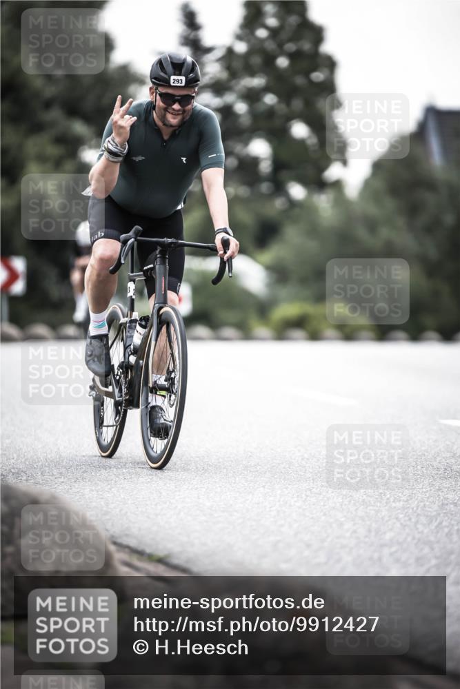 21.06.2026 - 29. Vierlanden-Triathlon H.Heesch http://msf.ph/oto/9912427 21.06.2026 09:54:57 Radfahren 128, 148, 292, 293 meine-sportfotos.de