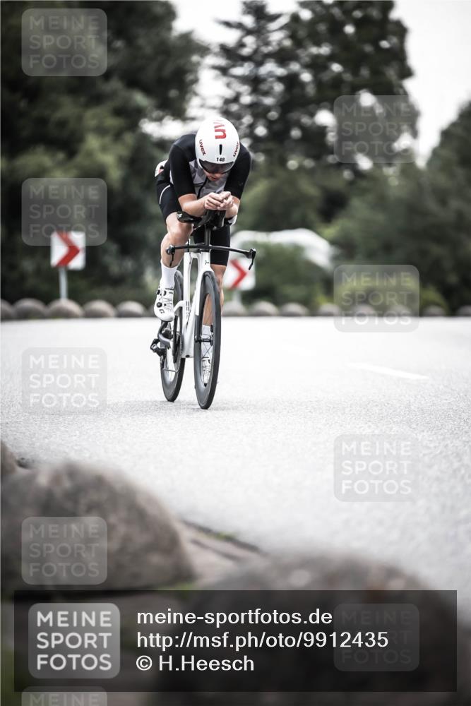 21.06.2026 - 29. Vierlanden-Triathlon H.Heesch http://msf.ph/oto/9912435 21.06.2026 09:54:59 Radfahren 128, 148, 292, 293 meine-sportfotos.de