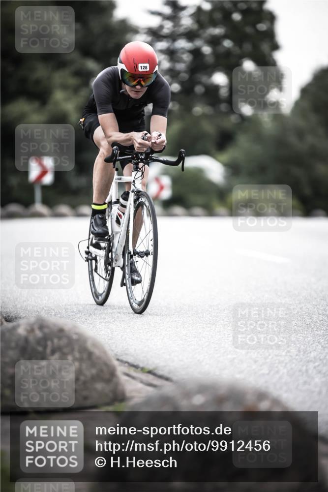 21.06.2026 - 29. Vierlanden-Triathlon H.Heesch http://msf.ph/oto/9912456 21.06.2026 09:55:03 Radfahren 128, 148, 264 meine-sportfotos.de