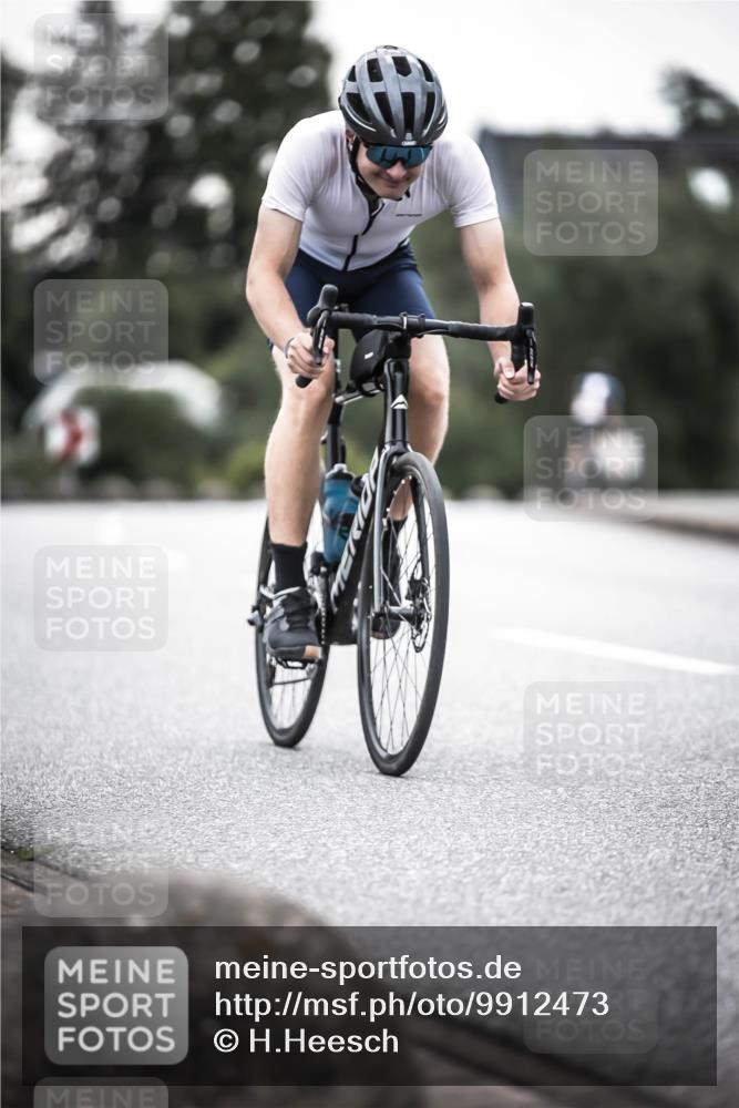 21.06.2026 - 29. Vierlanden-Triathlon H.Heesch http://msf.ph/oto/9912473 21.06.2026 09:55:22 Radfahren 20 meine-sportfotos.de