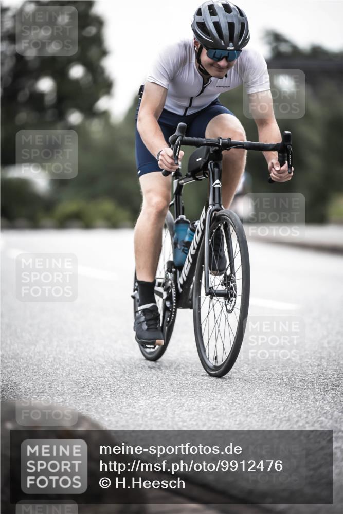 21.06.2026 - 29. Vierlanden-Triathlon H.Heesch http://msf.ph/oto/9912476 21.06.2026 09:55:22 Radfahren 20 meine-sportfotos.de