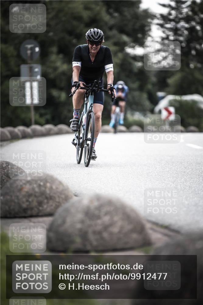21.06.2026 - 29. Vierlanden-Triathlon H.Heesch http://msf.ph/oto/9912477 21.06.2026 09:55:34 Radfahren 142, 177, 184, 235, 252 meine-sportfotos.de