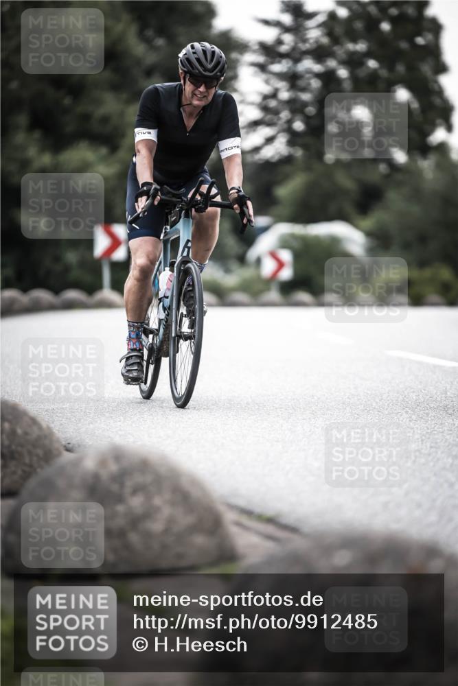 21.06.2026 - 29. Vierlanden-Triathlon H.Heesch http://msf.ph/oto/9912485 21.06.2026 09:55:35 Radfahren 142, 177, 184, 235, 252 meine-sportfotos.de