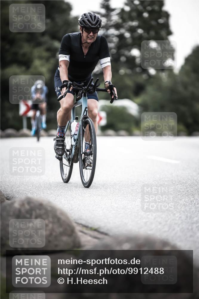 21.06.2026 - 29. Vierlanden-Triathlon H.Heesch http://msf.ph/oto/9912488 21.06.2026 09:55:35 Radfahren 142, 177, 184, 235, 252 meine-sportfotos.de