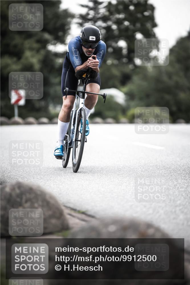 21.06.2026 - 29. Vierlanden-Triathlon H.Heesch http://msf.ph/oto/9912500 21.06.2026 09:55:37 Radfahren 142, 177, 184, 235, 252 meine-sportfotos.de