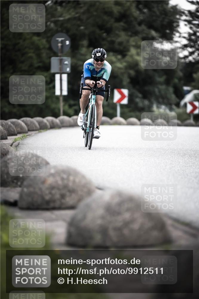 21.06.2026 - 29. Vierlanden-Triathlon H.Heesch http://msf.ph/oto/9912511 21.06.2026 09:56:13 Radfahren 57 meine-sportfotos.de