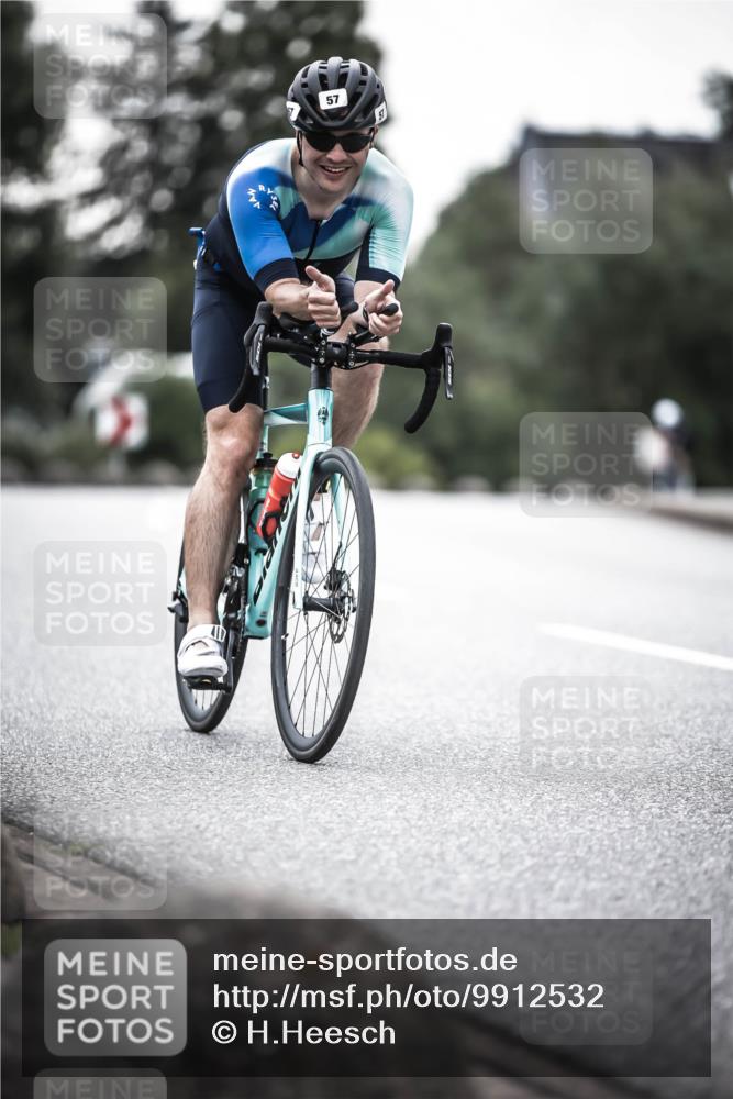 21.06.2026 - 29. Vierlanden-Triathlon H.Heesch http://msf.ph/oto/9912532 21.06.2026 09:56:14 Radfahren 14, 57 meine-sportfotos.de