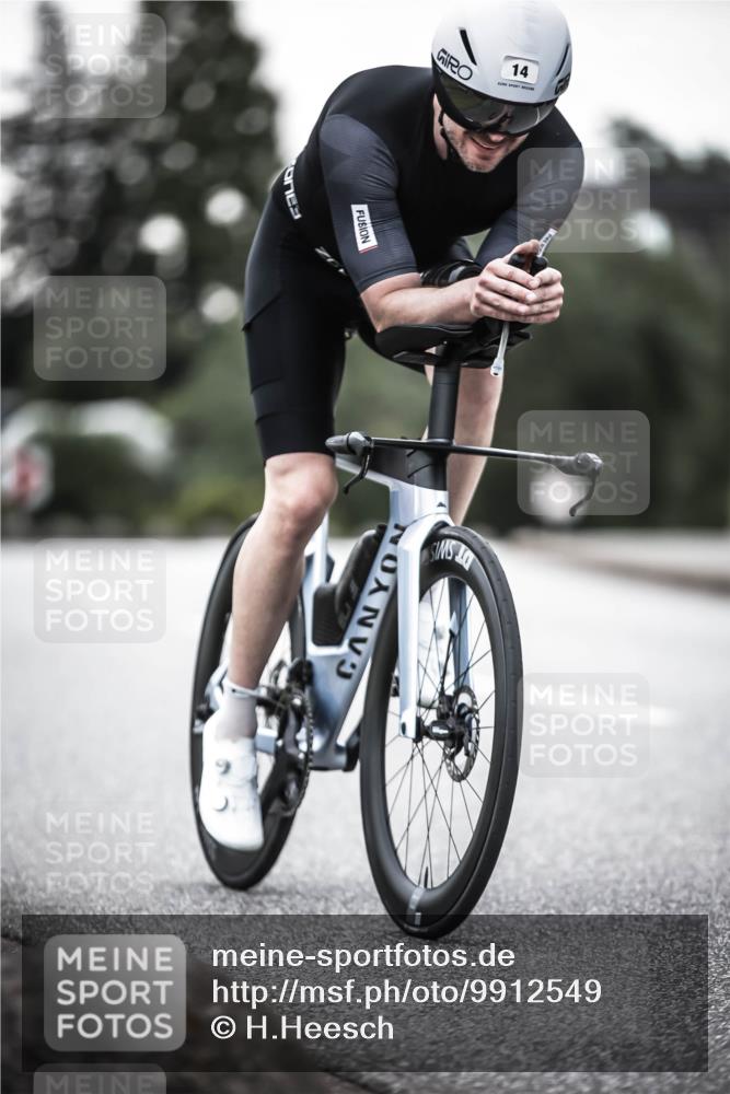 21.06.2026 - 29. Vierlanden-Triathlon H.Heesch http://msf.ph/oto/9912549 21.06.2026 09:56:23 Radfahren 14, 103 meine-sportfotos.de