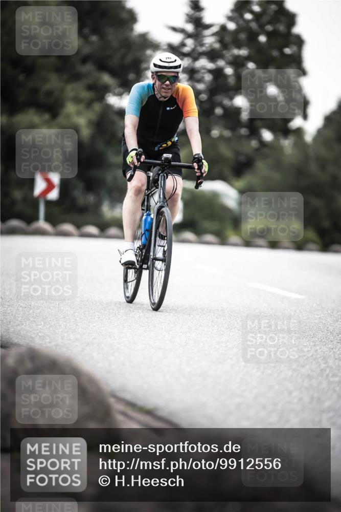 21.06.2026 - 29. Vierlanden-Triathlon H.Heesch http://msf.ph/oto/9912556 21.06.2026 09:56:34 Radfahren 103, 259, 291 meine-sportfotos.de