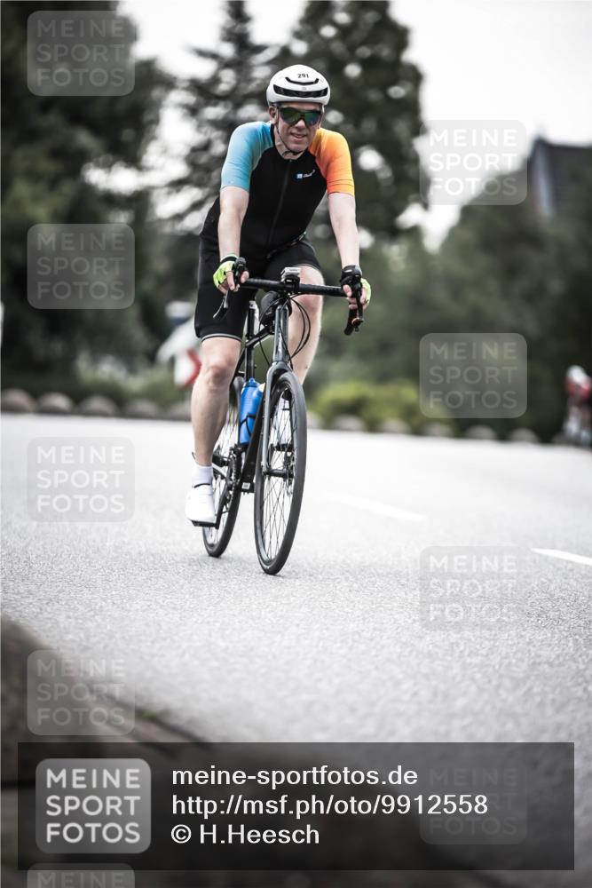 21.06.2026 - 29. Vierlanden-Triathlon H.Heesch http://msf.ph/oto/9912558 21.06.2026 09:56:34 Radfahren 103, 259, 291 meine-sportfotos.de