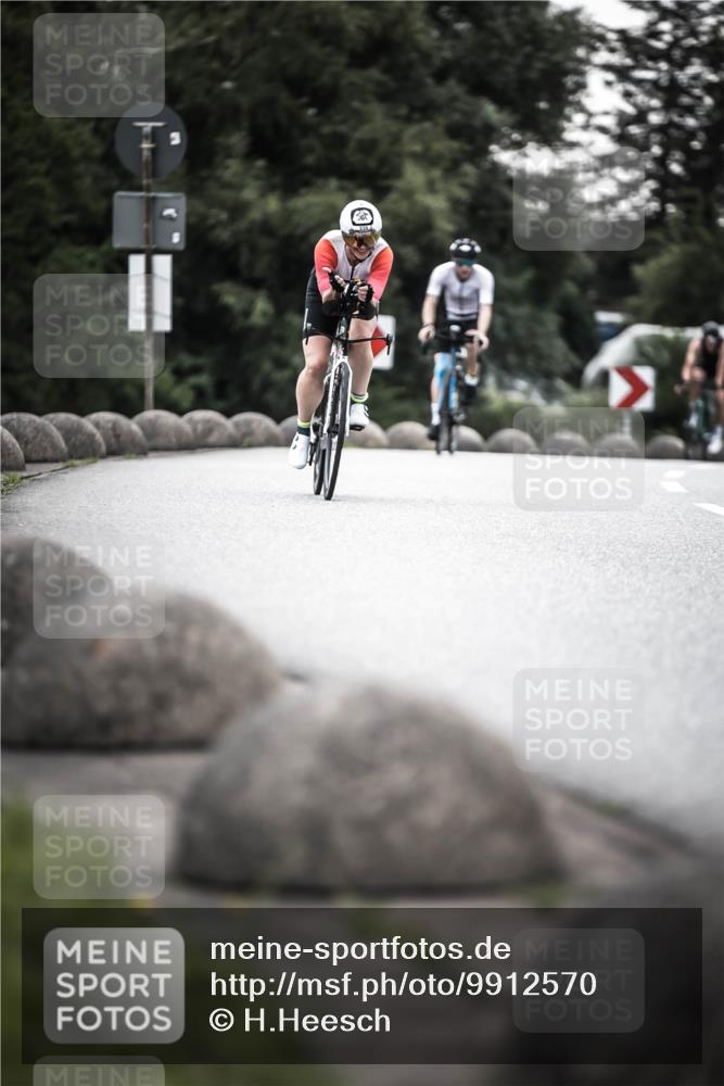 21.06.2026 - 29. Vierlanden-Triathlon H.Heesch http://msf.ph/oto/9912570 21.06.2026 09:56:41 Radfahren 12, 13, 174, 239, 259 meine-sportfotos.de