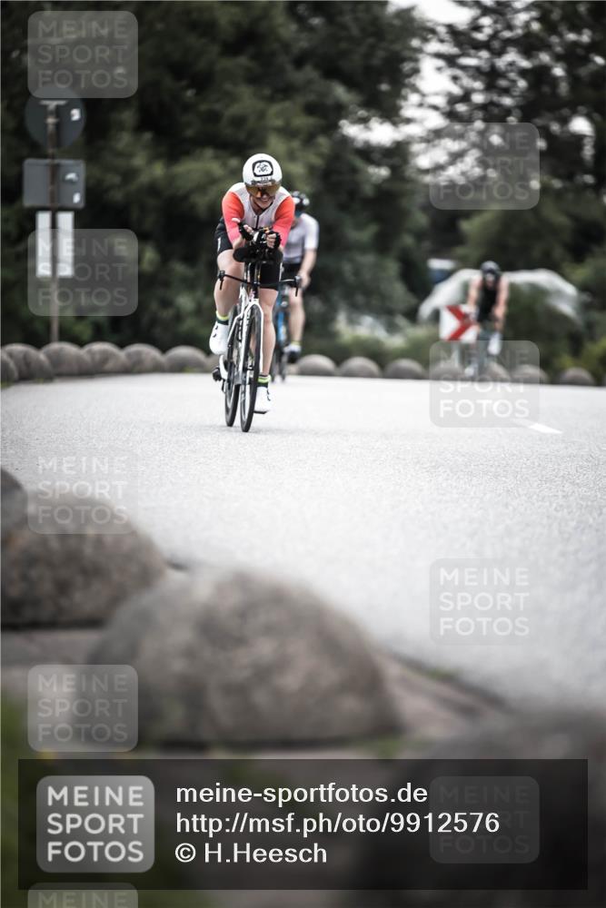 21.06.2026 - 29. Vierlanden-Triathlon H.Heesch http://msf.ph/oto/9912576 21.06.2026 09:56:41 Radfahren 12, 13, 174, 239, 259 meine-sportfotos.de