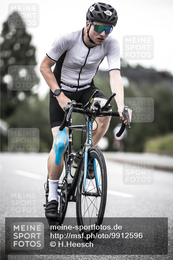 21.06.2026 - 29. Vierlanden-Triathlon H.Heesch http://msf.ph/oto/9912596 21.06.2026 09:56:45 Radfahren 12, 13, 174, 239 meine-sportfotos.de
