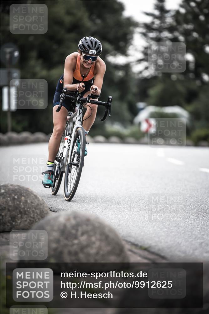 21.06.2026 - 29. Vierlanden-Triathlon H.Heesch http://msf.ph/oto/9912625 21.06.2026 09:57:08 Radfahren 243, 253 meine-sportfotos.de