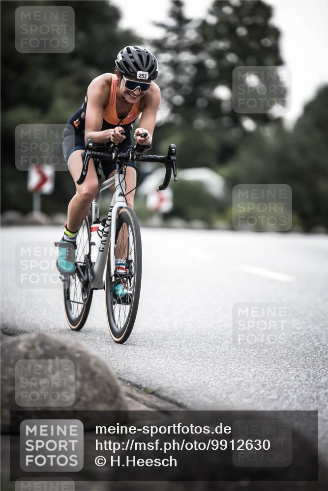 21.06.2026 - 29. Vierlanden-Triathlon H.Heesch http://msf.ph/oto/9912630 21.06.2026 09:57:09 Radfahren 243, 253 meine-sportfotos.de