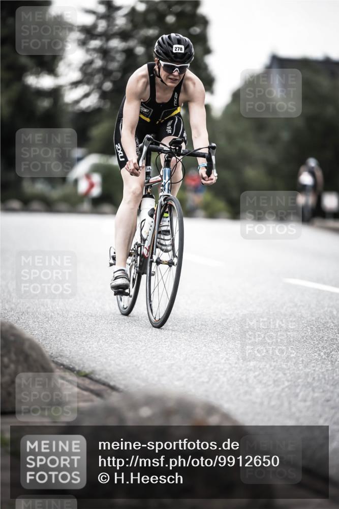 21.06.2026 - 29. Vierlanden-Triathlon H.Heesch http://msf.ph/oto/9912650 21.06.2026 09:57:24 Radfahren 278 meine-sportfotos.de