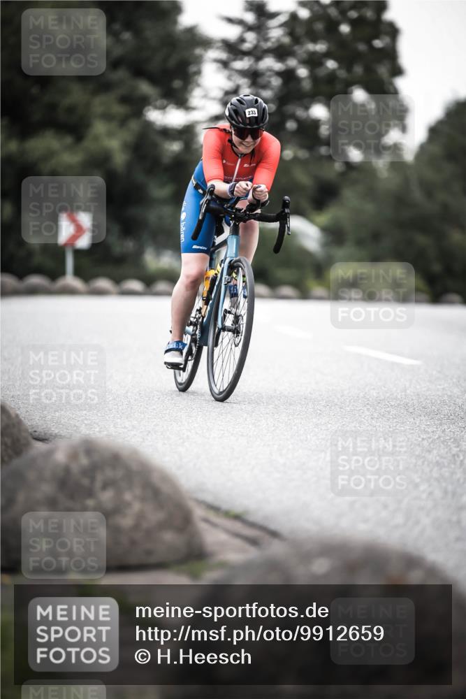 21.06.2026 - 29. Vierlanden-Triathlon H.Heesch http://msf.ph/oto/9912659 21.06.2026 09:57:32 Radfahren 159, 207, 233 meine-sportfotos.de