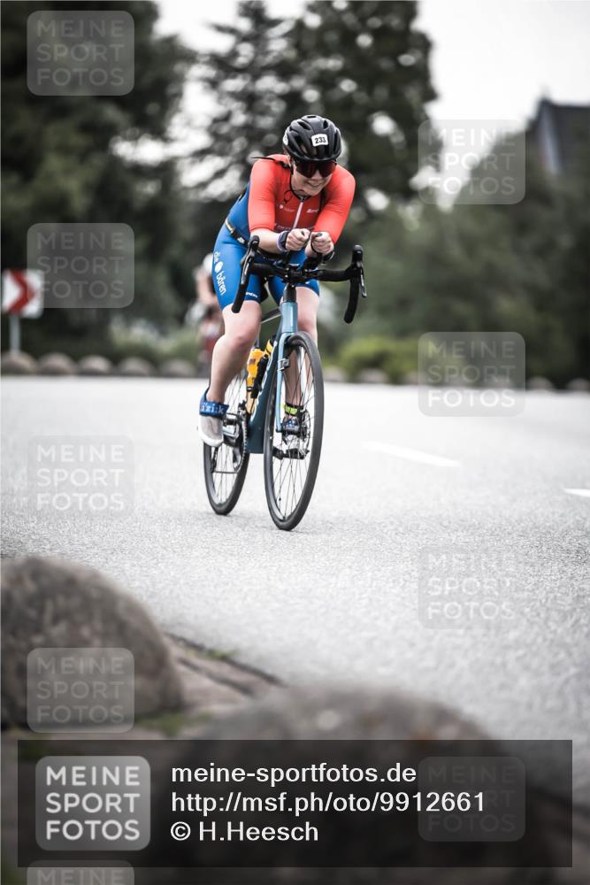 21.06.2026 - 29. Vierlanden-Triathlon H.Heesch http://msf.ph/oto/9912661 21.06.2026 09:57:32 Radfahren 159, 207, 233 meine-sportfotos.de