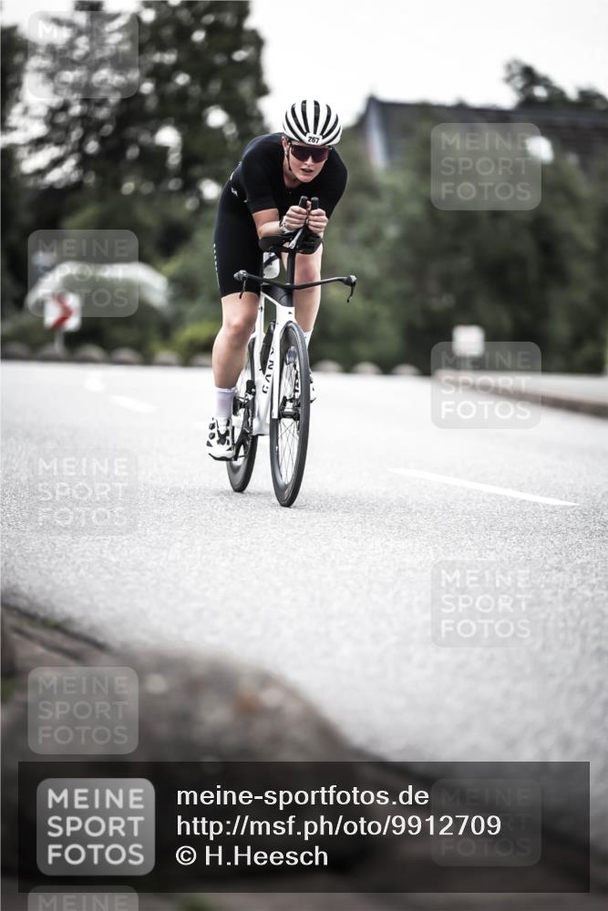 21.06.2026 - 29. Vierlanden-Triathlon H.Heesch http://msf.ph/oto/9912709 21.06.2026 09:58:04 Radfahren 19, 54, 267 meine-sportfotos.de