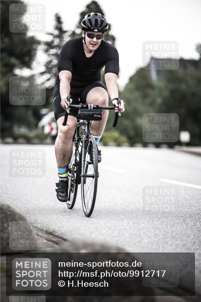 21.06.2026 - 29. Vierlanden-Triathlon H.Heesch http://msf.ph/oto/9912717 21.06.2026 09:58:05 Radfahren 19, 54, 267 meine-sportfotos.de