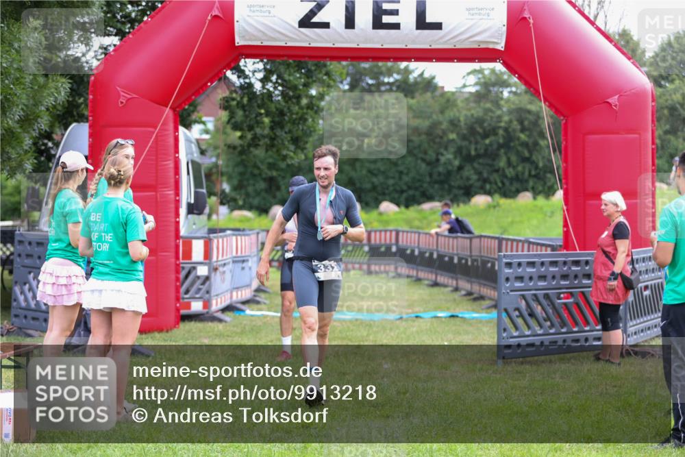 21.06.2026 - 29. Vierlanden-Triathlon Andreas Tolksdorf http://msf.ph/oto/9913218 21.06.2026 11:03:12 Ziel 312 meine-sportfotos.de